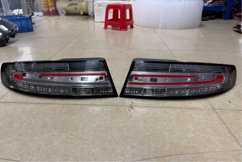 Original Factory LED Tail Ligh - đánh giá và giá Model Kit V8