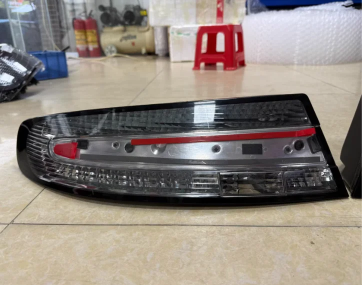 Original Factory LED Tail Ligh - đánh giá và giá Model Kit V8