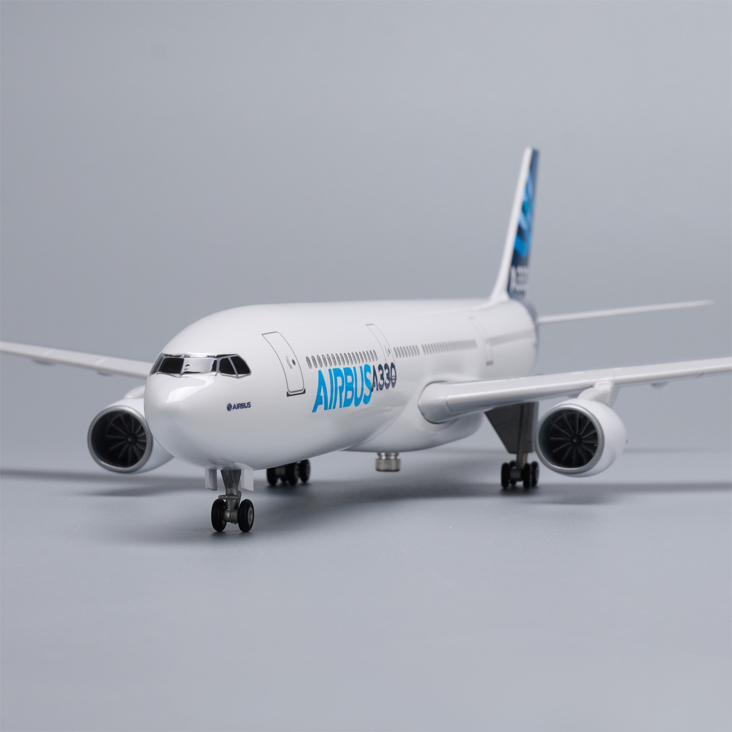 47cm Large Scale Prototype A33 - đánh giá và giá Model Kit Planes