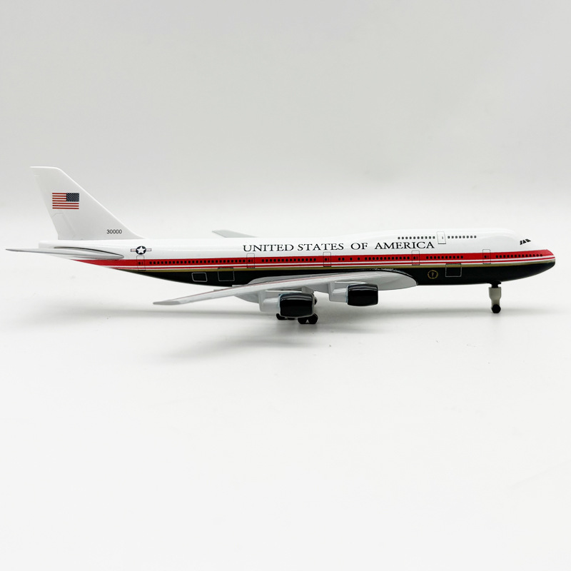 New 20cm Air Force One B747-20 - đánh giá và giá Model Kit Planes